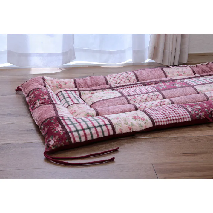 パッチワーク調あったかごろ寝長座布団 1枚 /カラー:ワイン お昼寝 ソファ クッション ワイド&ロング 男性にもおすすめ ループ&ひも付き 【送料込み】 #4534388423152 flife