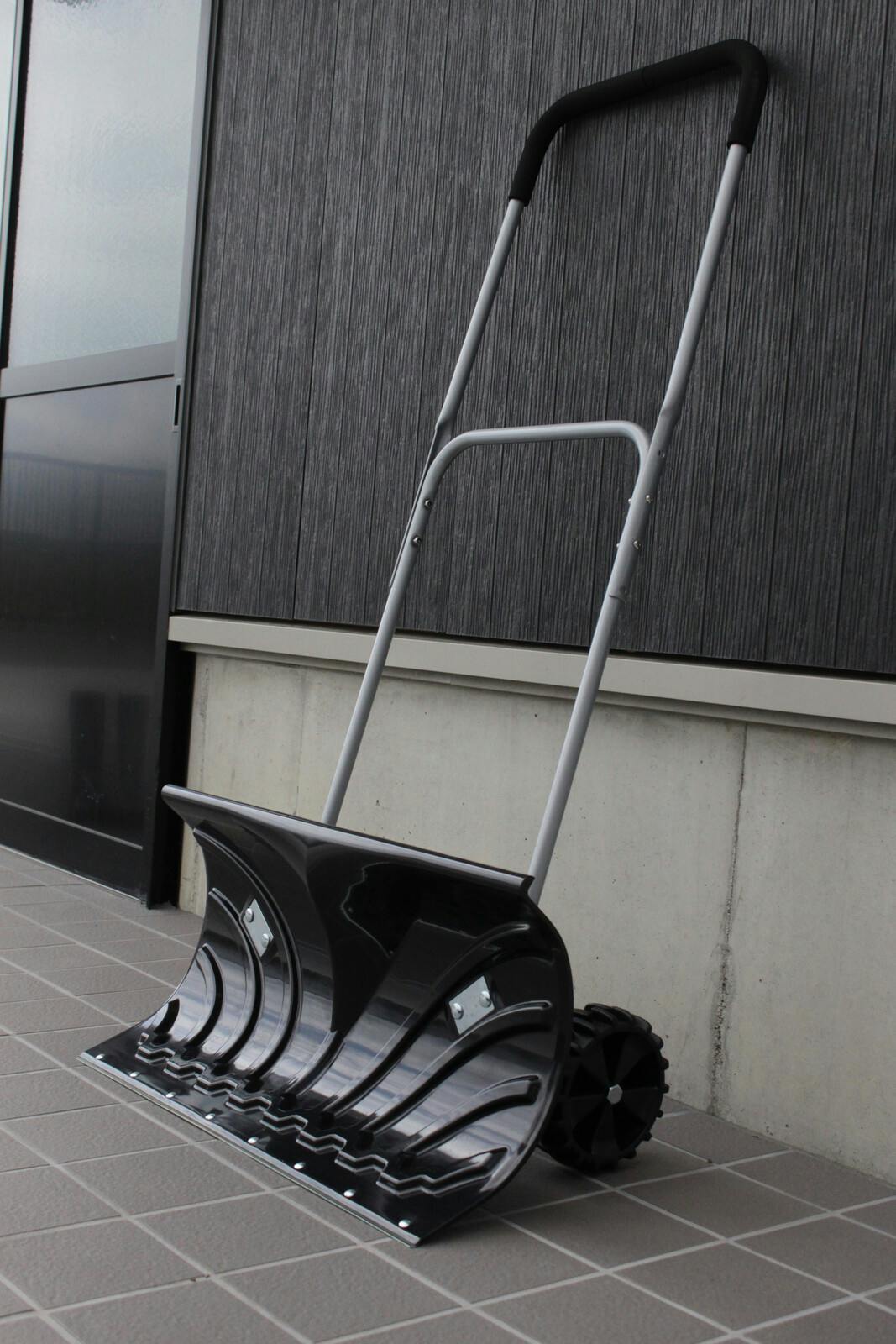 大型車輪付きスノープッシャー 楽太郎 【送料込み】 ＃4582448330278