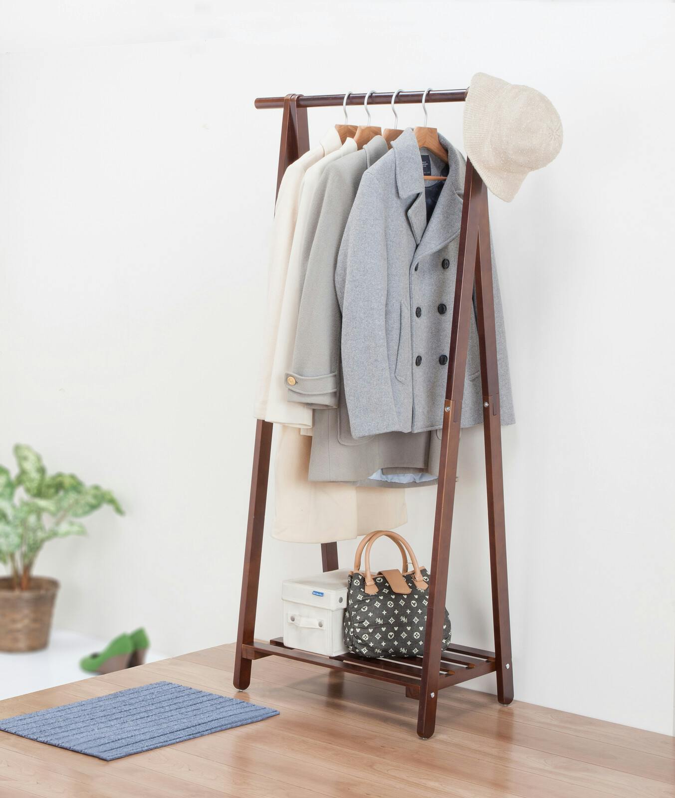 天然木棚付きハンガーラック スリムタイプ ダークブラウン 【送料込み