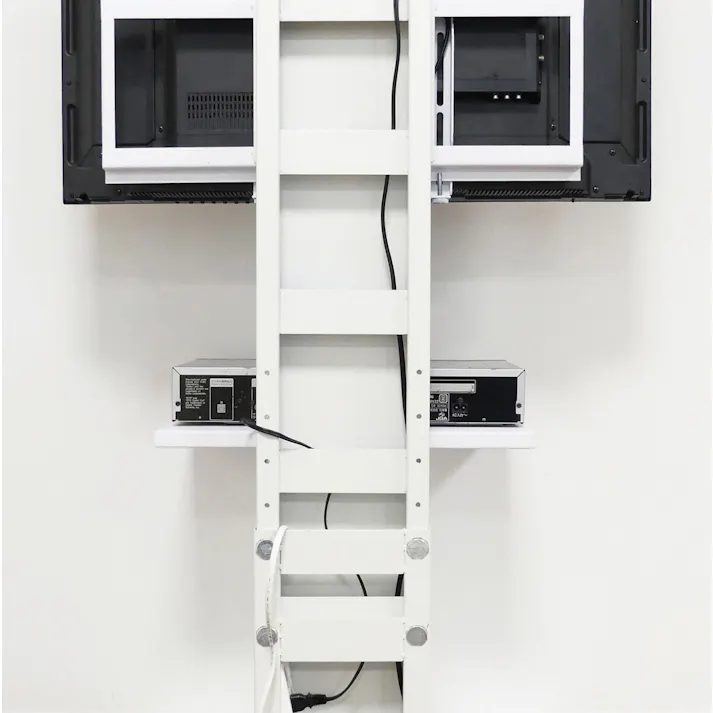 壁掛け風テレビ台 ロータイプ ホワイト 【送料込み】 #4954877948353 flife