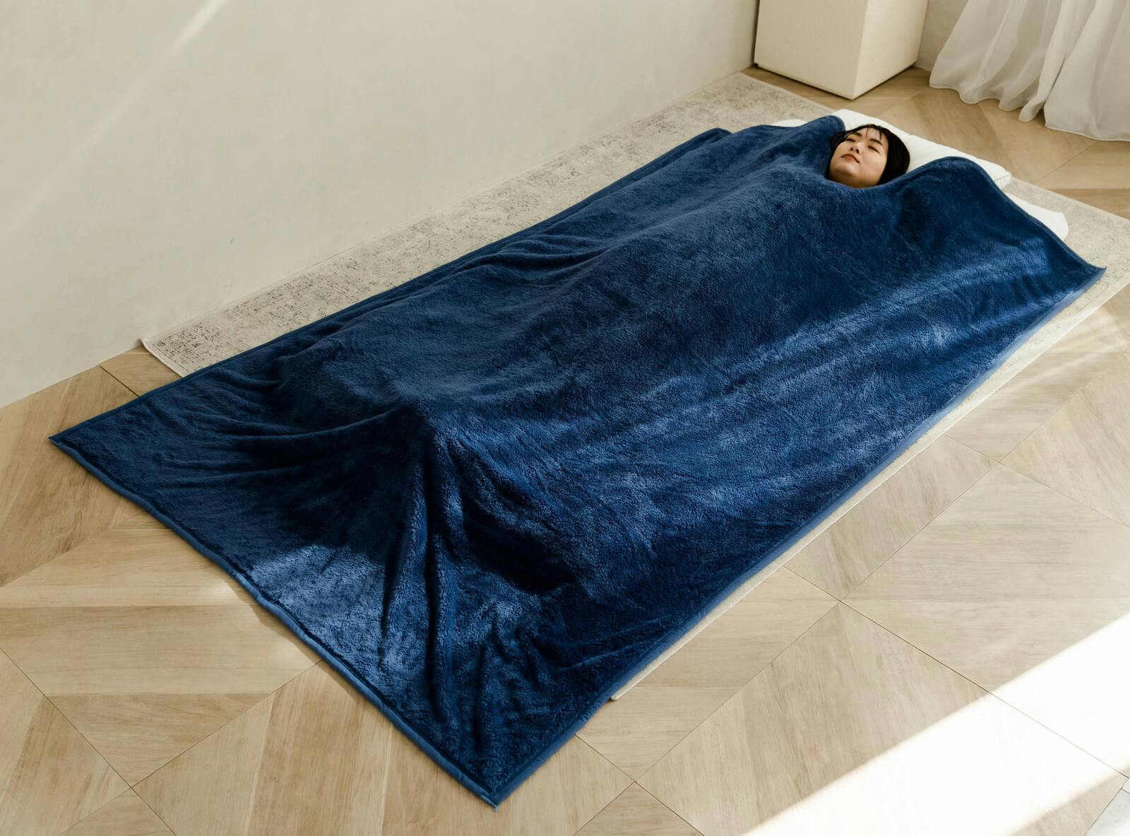 吸湿発熱くりえりあったか毛布  【ネイビー】  【送料込み】 ＃4544899132009 flife