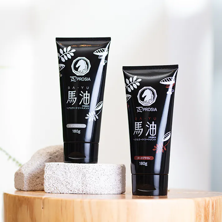 【プロシア 馬油ヘアカラートリートメント ナチュラルブラック】 ちあふる 国産馬油で傷んだ髪を補修しながら白髪染め!週1〜2回、5分で自然にカラーリング 15種の保湿成分配合 艶やかな髪色へ ダメージケア 日本製 JAN:4989409099449