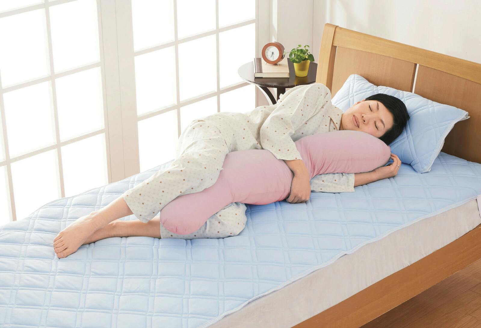 カバーが洗える抱き枕  【ピンク】  【送料込み】 ＃a1549510 flife