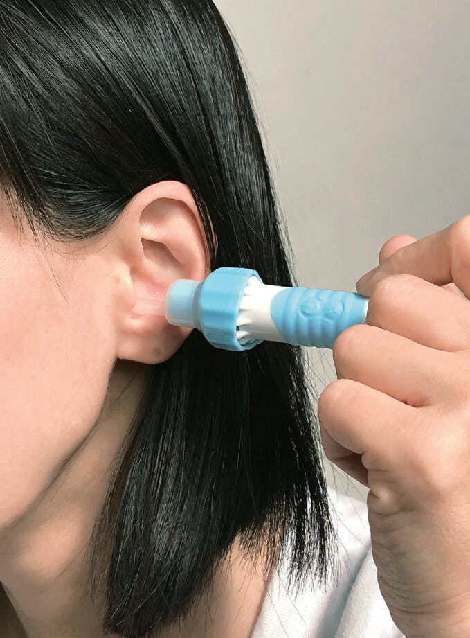 LEDライト付き 吸込む 耳かき   振動と吸引で耳を傷つけずに安心 【送料込み】 ＃a28729 flife