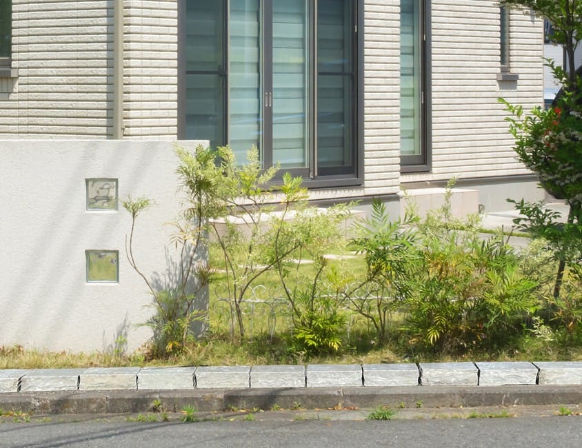 花壇 ガーデニング 庭 石 ブロック 自然石 ナチュラルグレー 約29×9cm