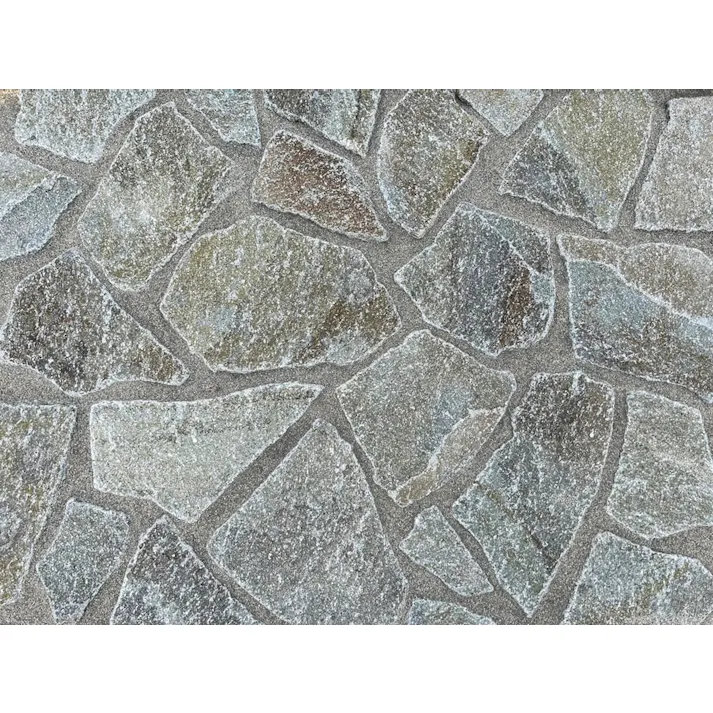 乱形石 伊吹石 グレー 約0.6平米 約80-250mm 鉄平石 乱形 敷石 小乱形 小さめ 乱形石材 和風 庭園 石 天然石 自然石 タンブル加工 角丸 石材 外構 庭 玄関 アプローチ 乱張り 庭敷石 外構石材 国産 日本産