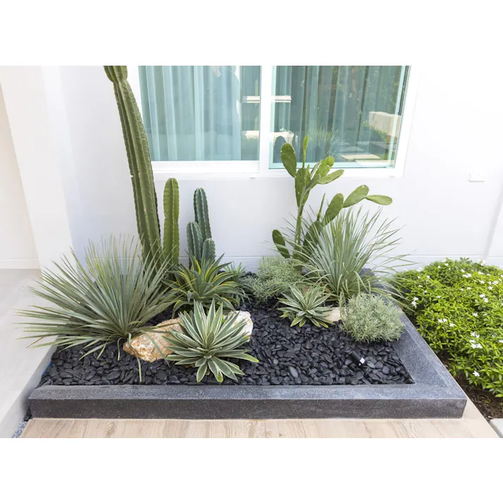 玉砂利 黒 磨き 砂利 黒玉石 光沢 玉石 黒 約15mm-30mm 20kg 黒玉砂利 玄武石 和風 庭 黒石 玉石黒 おしゃれ 那智石風 化粧砂利 黒い石 和モダン 那智黒石風 彩光石 庭園 日本庭園 墓 モダン 石 庭砂利