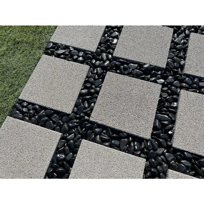 玉砂利 黒 磨き 砂利 黒玉石 光沢 玉石 黒 約15mm-30mm 20kg 黒玉砂利 玄武石 和風 庭 黒石 玉石黒 おしゃれ 那智石風 化粧砂利 黒い石 和モダン 那智黒石風 彩光石 庭園 日本庭園 墓 モダン 石 庭砂利