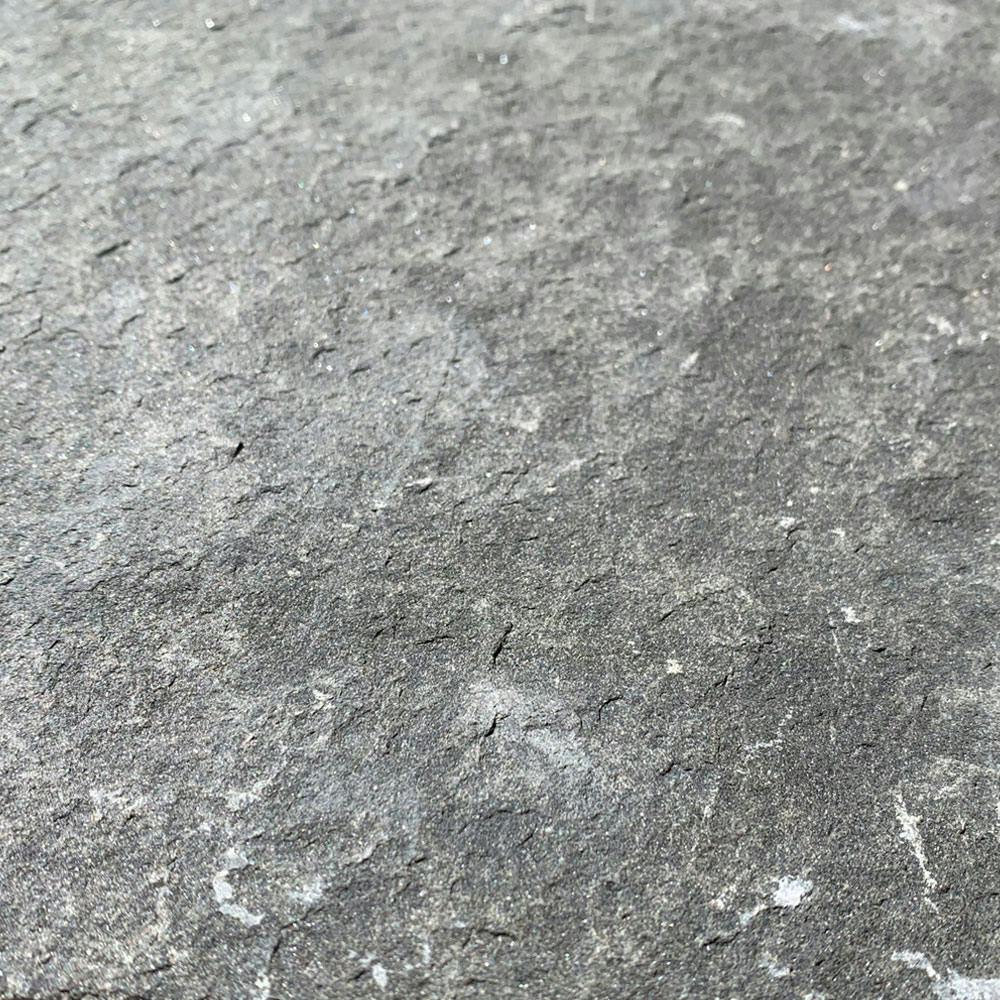 TAIKOH 敷石 バサルト 30×30×5cm 天面バーナーブラシ 側面割肌 底面