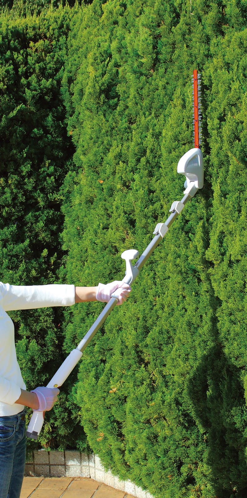 伸縮コードレス高枝生垣・草刈バリカン  【白】【充電式】 【送料込み】 ＃4954849430015 flife