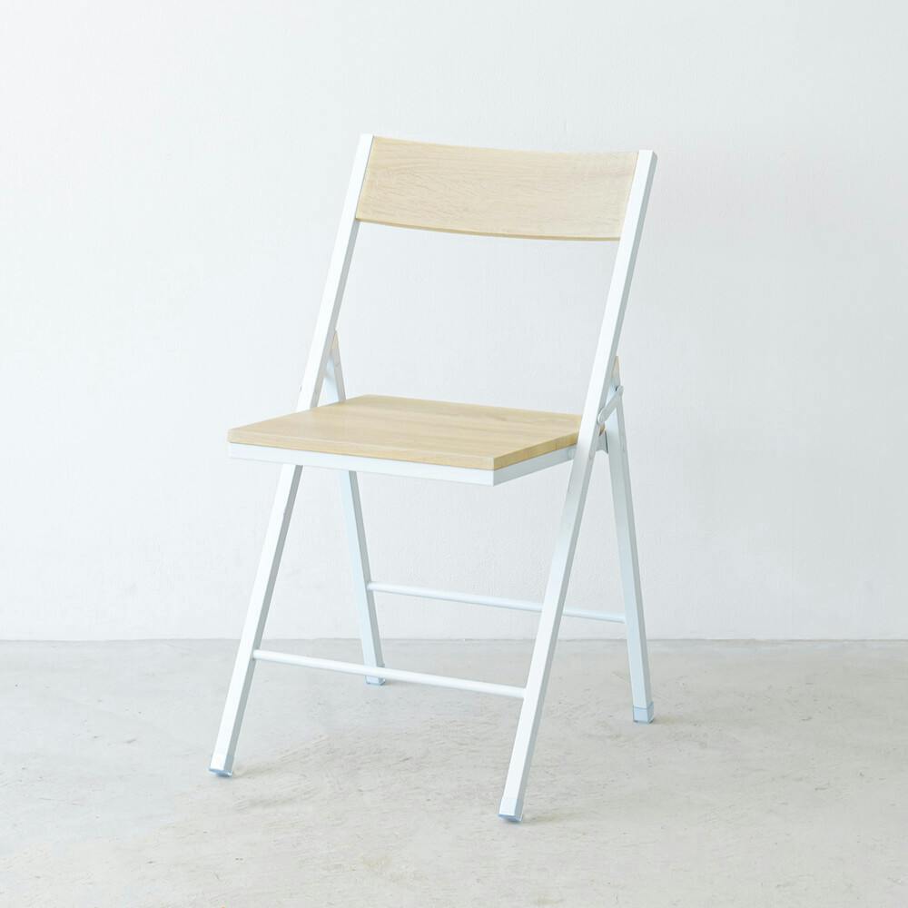 ヴィンテージスクエアチェア 【色／ナチュラル（NA）】 ヴィンテージスクエアチェア 折りたたみイス 北欧風 イス 椅子 スリム パイプイス 完成品 ひとり暮らし 【送料込み】 ＃4532947117016 nagai