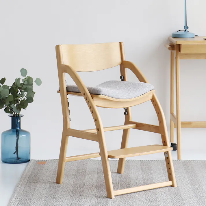 正しい姿勢を保てるダイニング学習椅子 E-Toko Kids Chair -standard-