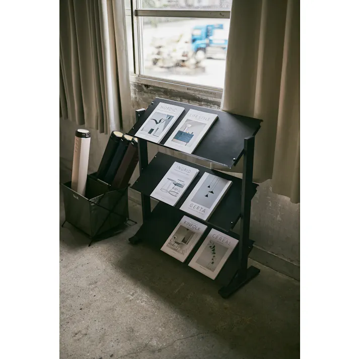 2WAYラック3D /色:ブラック / 幅80.5×奥行31×高さ85.5/91cm / ラック 3段 シェルフ 棚 収納棚 オープンラック 本棚 斜め 店舗ディスプレイ 什器 スチール シンプル 黒 ブラック 白 ホワイト ブラウン 組立式 【送料込み】