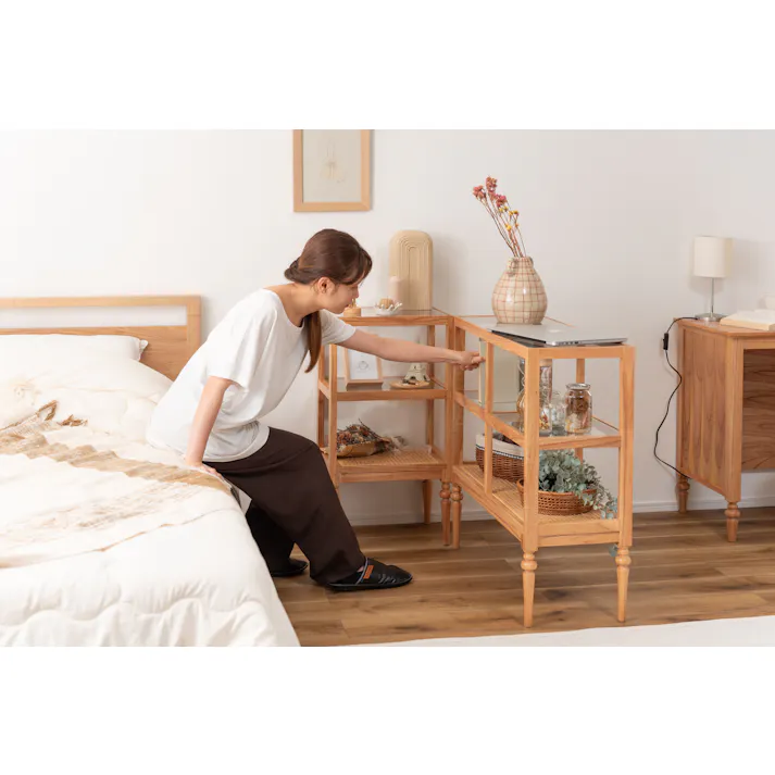 オープンシェルフ /色:ナチュラル / 幅40×奥行30×高さ75cm / 収納 棚 シェルフ オープン収納 3段 三段 見せる収納 魅せる収納 木製 天然木 ミンディ ラタン 籐 幅40cm 高さ75cm ガラス クリア 透明 ターンドレッグ ろくろ脚 完成品 【送料込み】