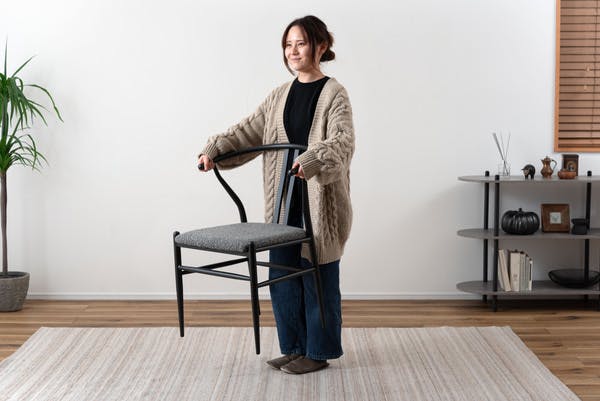 チェア/色:ダークグレー / 幅54×奥行54×高さ76.5×座面高45cm チェア/色:ダークグレー / 幅54×奥行54×高さ76.5×座面高45cm