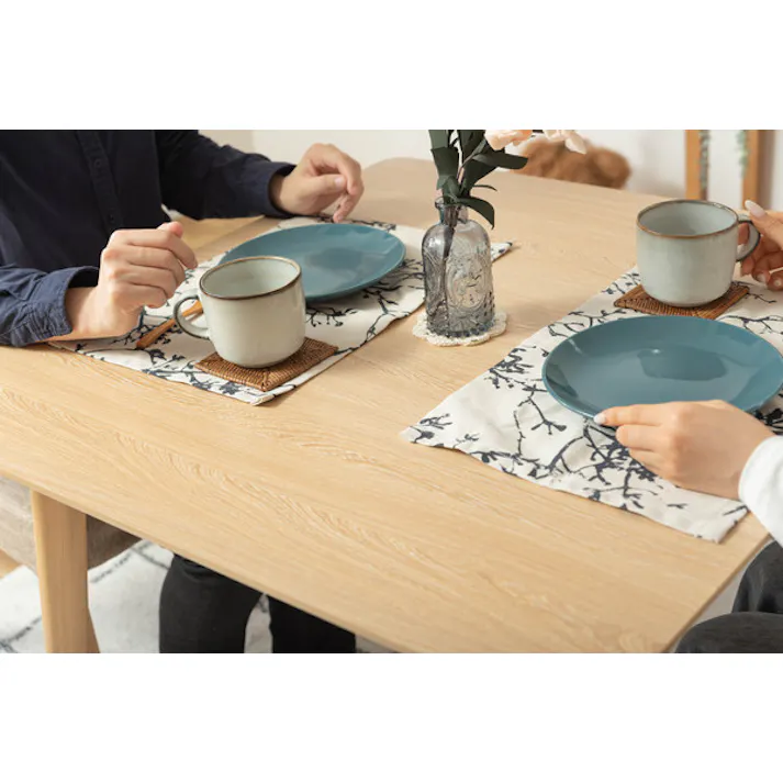 スクエアテーブル/色:ナチュラル / 幅80×奥行80×高さ72cm / カフェ 角 ダイニング コンパクト円形 丸型 省スペース シンプル モダン 北欧 木製 韓国インテリア 組立式 【送料込み】