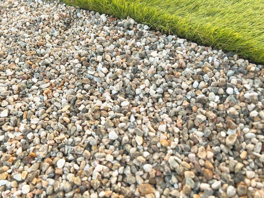 砂利 庭 化粧砂利 小粒 スモールチップペブル 2分 約5mm－9mm 10kg