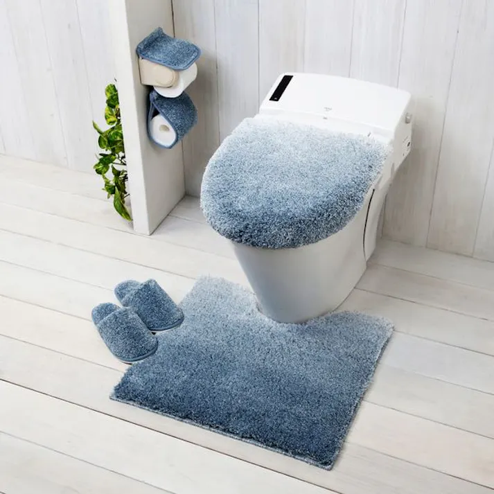 グラデ トイレ足元マット スモークブルー おしゃれで毛足が長くフワフワなやわらか肌触りがとても気持ちいいトイレ足元マット! ヨコズナクリエーション 【送料込み】