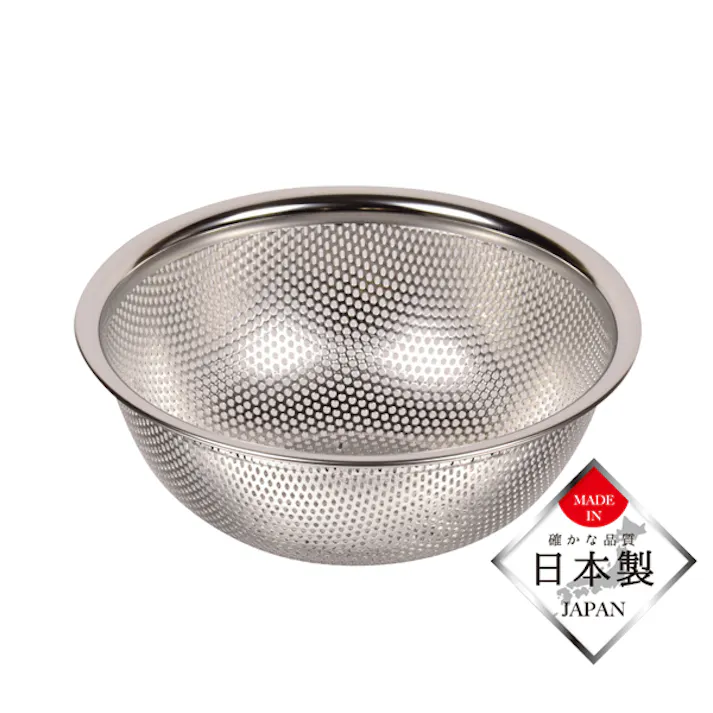 日本製のパンチングボール18cm パール金属 【送料込み】