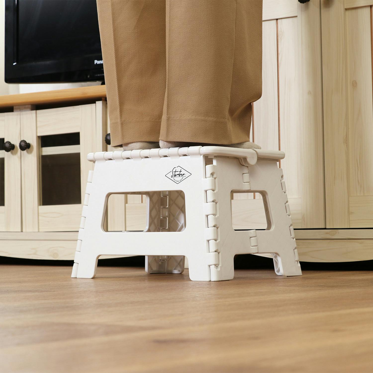 フォールディングステップスツール H22cm ホワイト 1台あると便利な