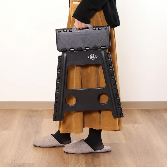 フォールディングステップスツール H39cm ブラック 1台あると便利な万能折りたたみステップスツール 【送料込み】#fjbo
