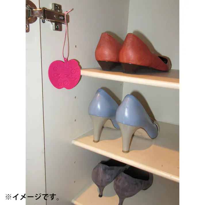 【3点まとめ買い】きになるニオイトリ マイメロディ 2枚入 × 3点 ニオイが気になる場所に吊るすだけ! カビや雑菌の繁殖を抑制し、気になるニオイやカビの発生を防止します! 【送料込み】
