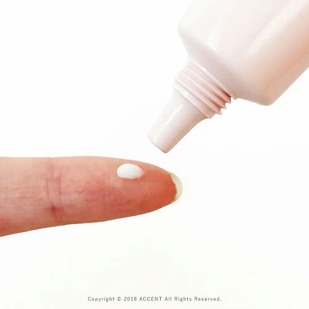 MOMO アイクリーム モフモフレンズ 薬用美白アイクリーム 桃の香り 30g × 1点 目もとのお