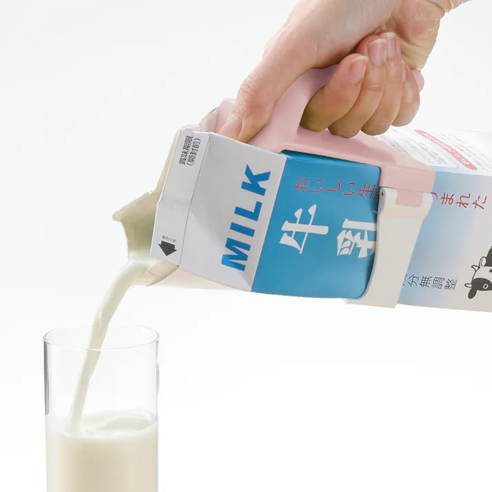 【6点まとめ買い】使っていいね! 持ちやすい 牛乳パックハンドル ピンク × 6点 持ちやすい牛乳パックハンドル! 簡単に注ぎやすい! 【送料込み】