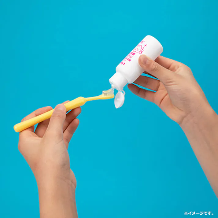 【10点まとめ買い】ピジョン 親子で乳歯ケア ジェル状歯みがき ほんのりいちご味 40mL × 10点 歯みがきデビューに! 歯質を強化しむし歯の発生と進行を予防するジェル状歯みがきです。 【送料込み】