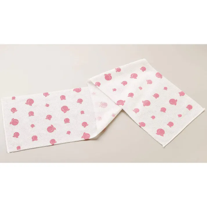 【3点まとめ買い】コジット つるんっと桃尻 ヒップケアタオル 1枚入 × 3点 いつものように洗うだけ。思わず触りたくなるつるんと憧れの桃尻に。 柄の部分に消しゴムのような特殊樹脂加工を施したピーリングタオル。 【送料込み】