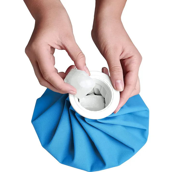 【3点まとめ買い】トプラン アイスバッグ ICE BAG 大きめサイズ 広くちタイプ 約1000cc TKY-75L × 3点 氷と水を入れるだけ! 冷やしたい時すぐ冷やせる! 【送料込み】