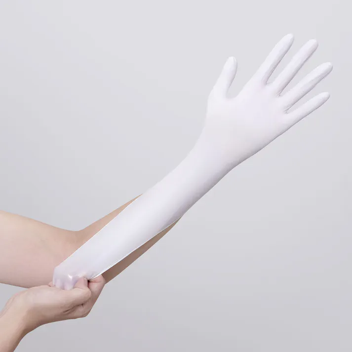 【2点まとめ買い】クラスメディカル 手が荒れにくい やさしいニトリル手袋 ホワイト Sサイズ 50枚入 × 2点 加硫促進剤を使用していません。肌にやさしい! アレルゲンを減らした手があれにくいやさしいニトリル手袋。 【送料込み】