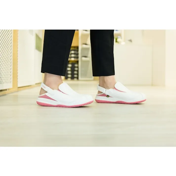 【CAINZ-DASH】Cortina社 【売切廃番】 OXYPAS IRIS ストラップサンダル ライトピンク 26.0CM IRIS.FUX.260【別送品】