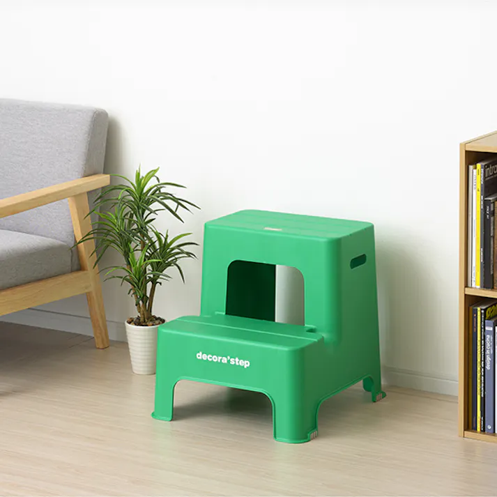 SANKA squ+ サンカ デコラステップ 踏み台 昇降ステップ台 グリーン 2段 広い足のせ部分と滑り止め加工耐荷重100kg 軽量設計 日本製 子供 トイレ 玄関 洗面所 洗車台 足台 キッズ 室内 (幅43.5×奥行48.3×高さ45cm) DS2-DS2-GR-1【別送品】