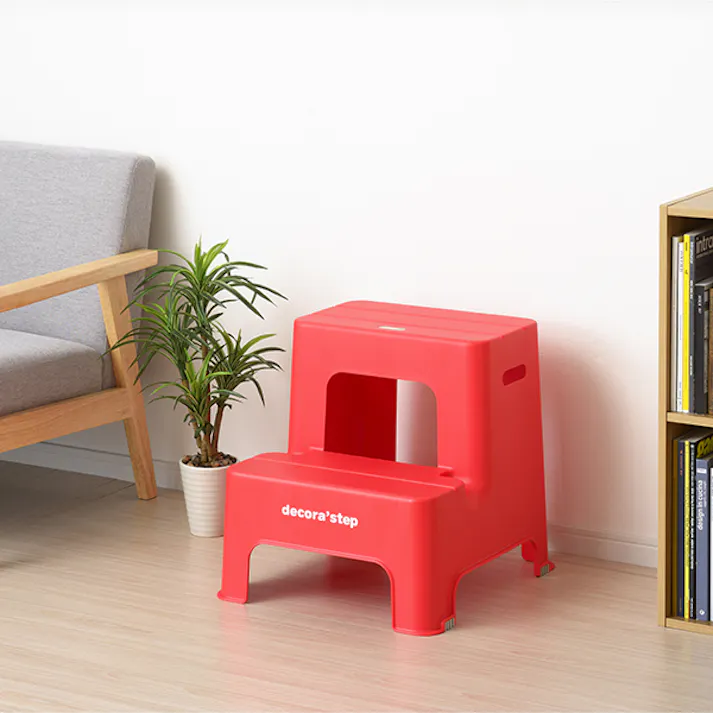 SANKA squ+ サンカ デコラステップ 踏み台 昇降ステップ台 レッド 2段 広い足のせ部分と滑り止め加工耐荷重100kg 軽量設計 日本製 子供 トイレ 玄関 洗面所 洗車台 足台 キッズ 室内 (幅43.5×奥行48.3×高さ45cm) DS2-RE-1【別送品】