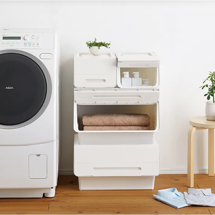 SANKA squ+ サンカ フロック 重ねて使える蓋付き衣装ケース ワイド froq fr-W30NWHWH 2個組 ホワイト 大容量収納 引き出さずに使える前面開閉式 カパっとひらく固定できるフタ 日本製(幅57×奥行46×高さ31cm) fr-W30NWHWH-2【別送品】