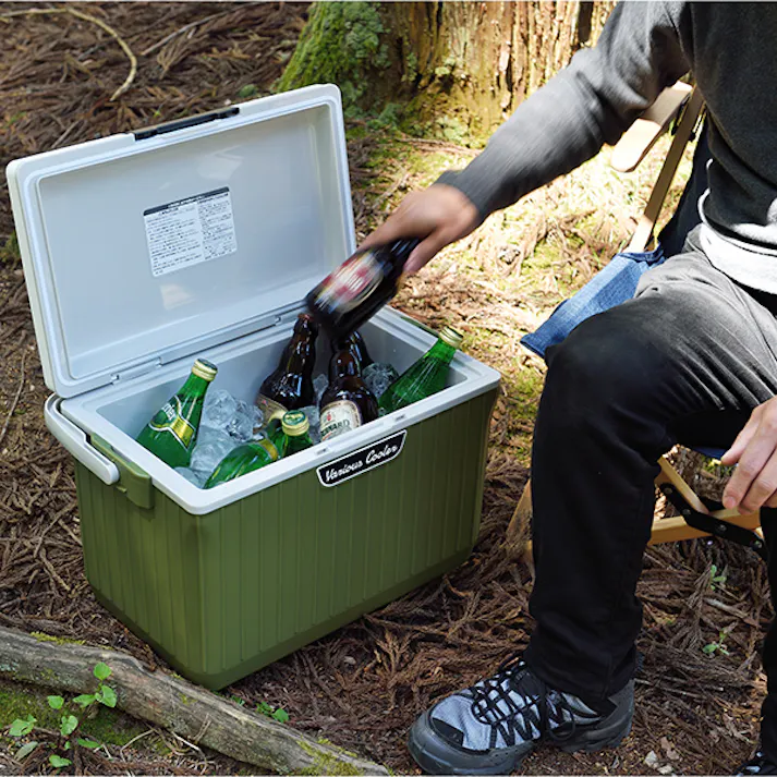 SANKA squ+ サンカ べリアスクーラー 高性能な断熱材を採用 ワンプッシュオープン型クーラーボックス 17L 大型 モスグリーン 保冷力の高いハードタイプ cooler box 冷藏箱 日本製 VAC-17WH/GR-1 VAC-17WHGR-1【別送品】