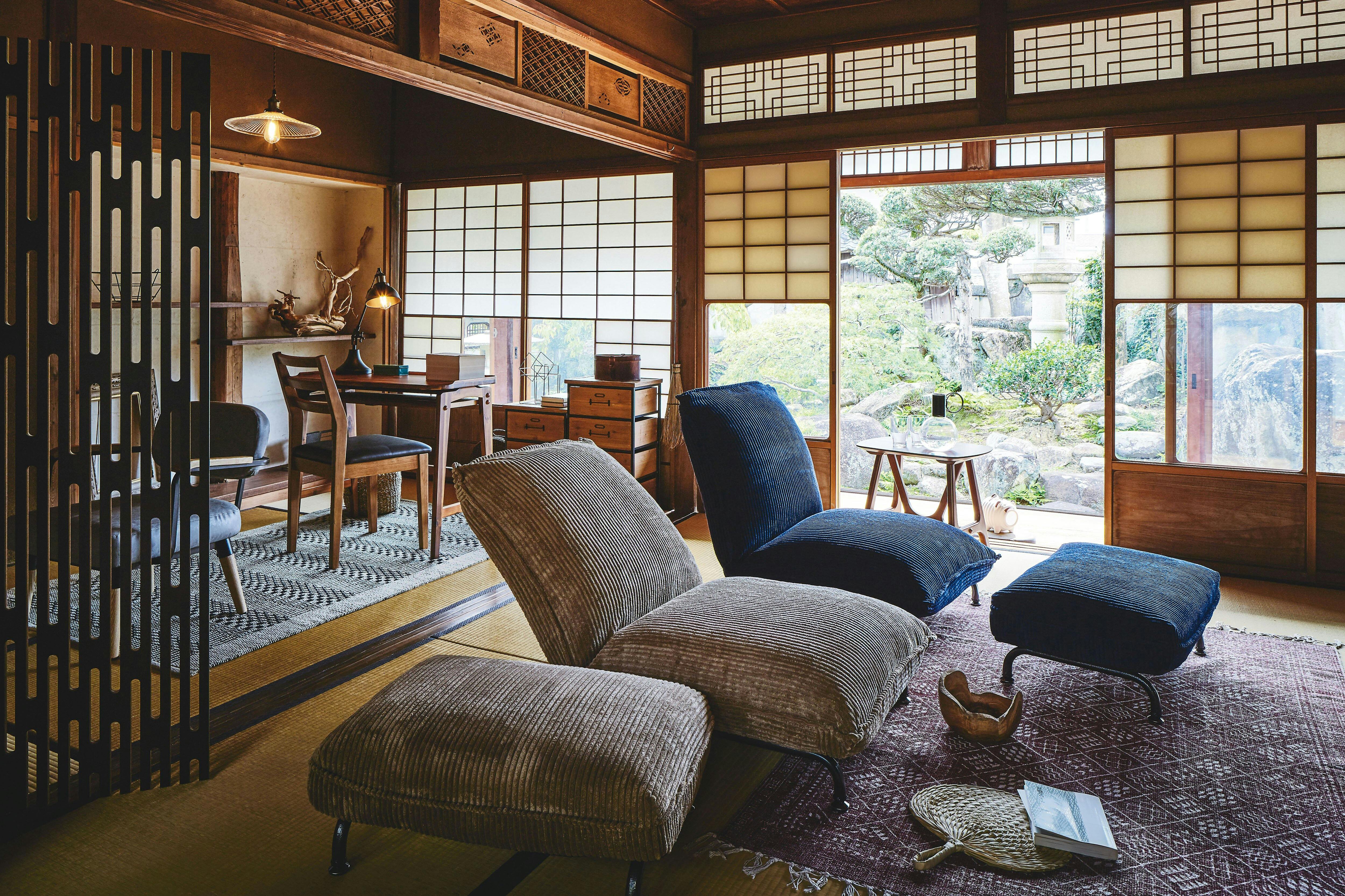 東谷 Room Essence ヴァルト ダイニングチェア ブラウン Size：43×52