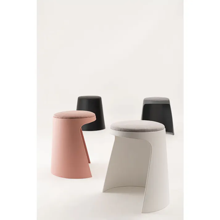 東谷 Room Essence スツール ブラック Size:42×34.5×44 椅子 積み重ね スタック 【4985155228843】 TOE-128BK【別送品】