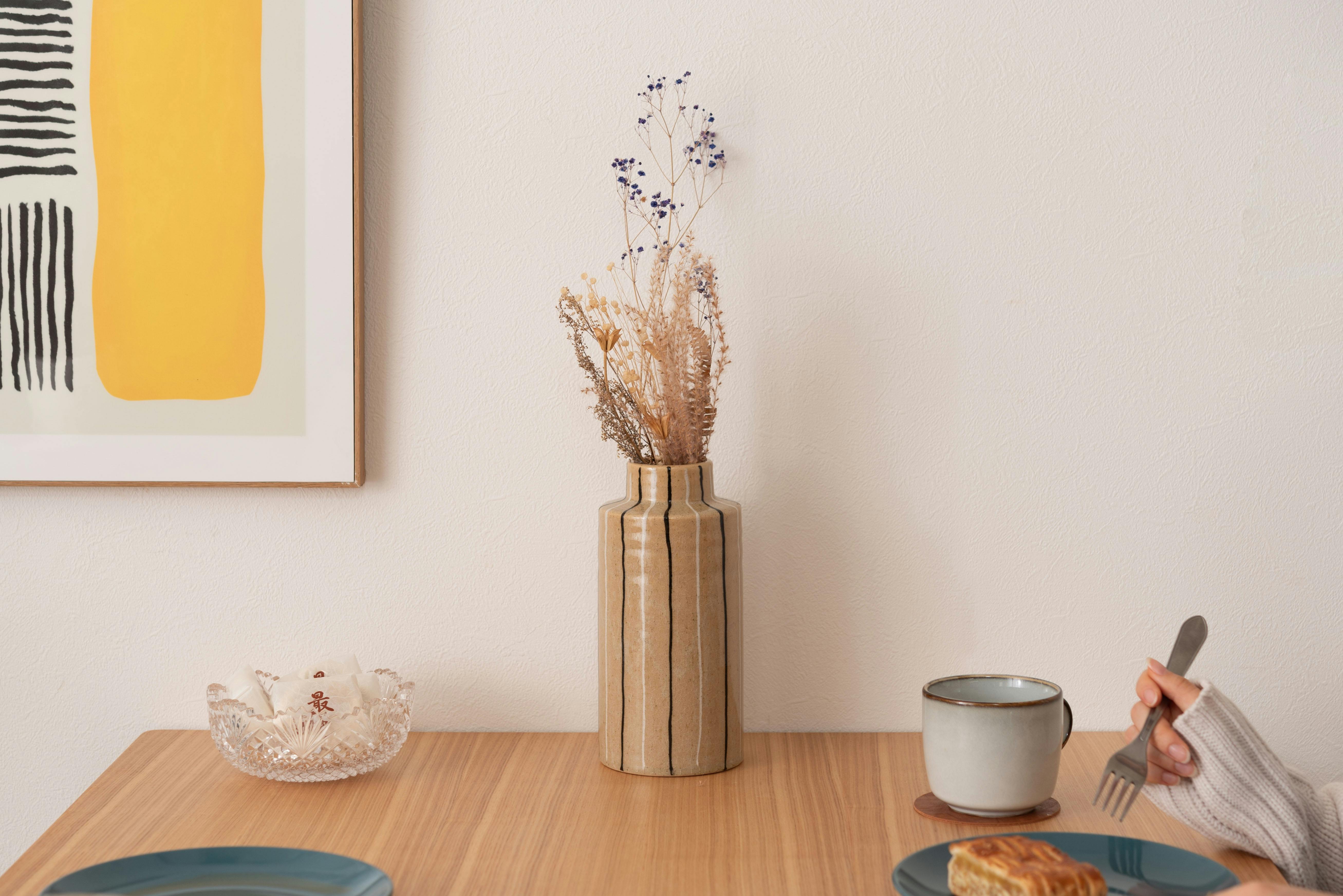 Room Essence フラワーベース W10.5×D10.5×H22 ベージュ 完成品 花瓶