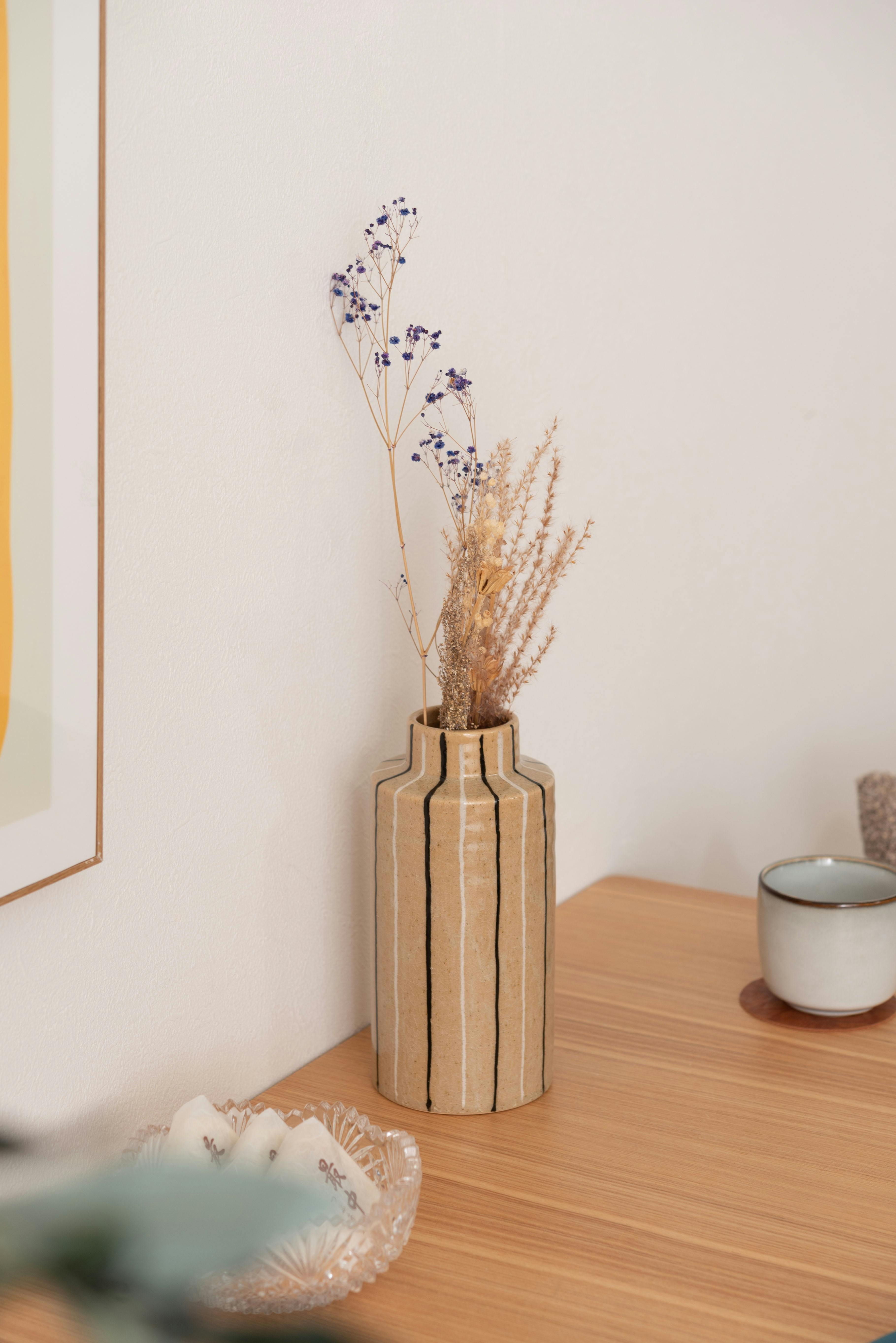 Room Essence フラワーベース W10.5×D10.5×H22 ベージュ 完成品 花瓶