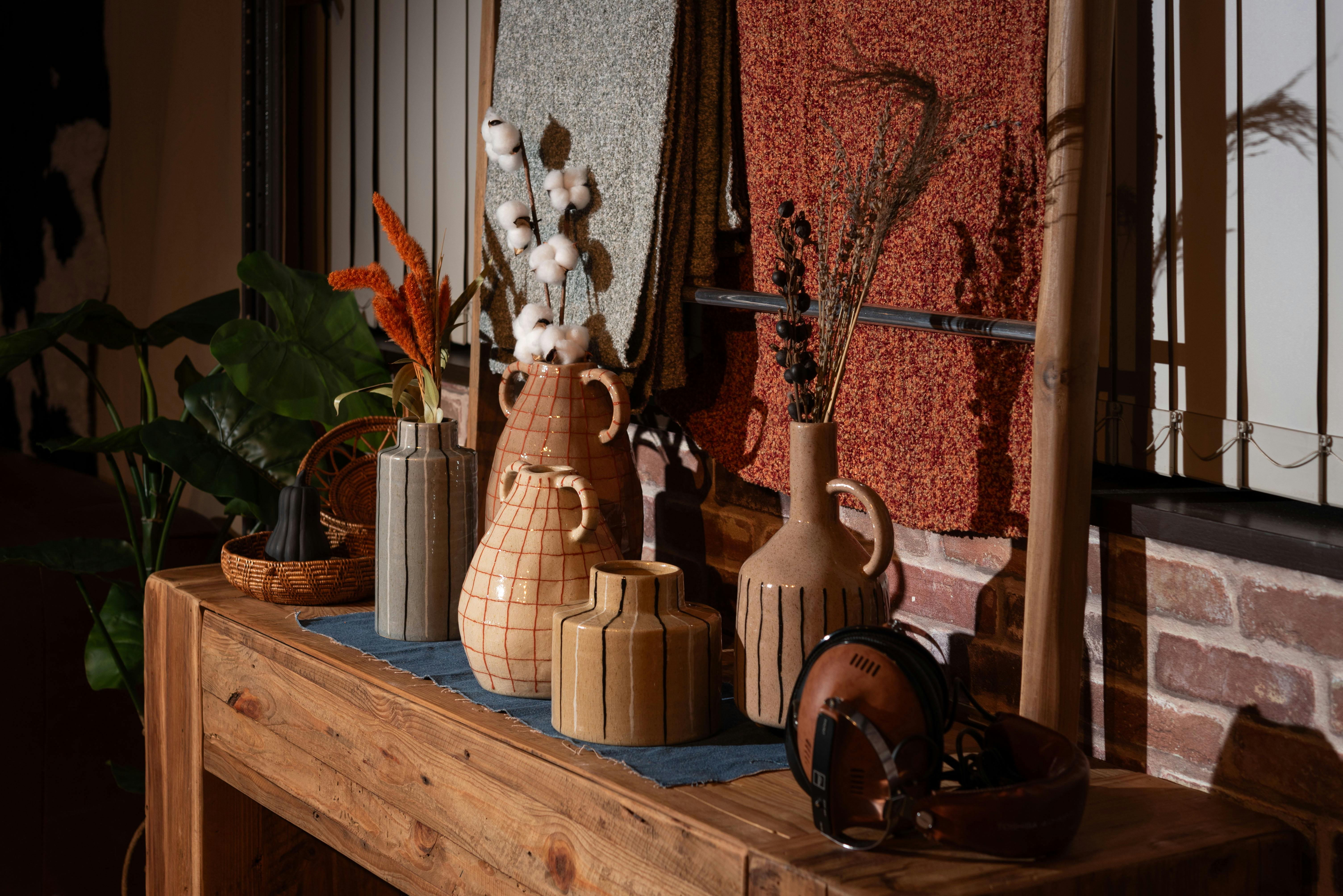 Room Essence フラワーベース W10.5×D10.5×H22 グレー 完成品 花瓶