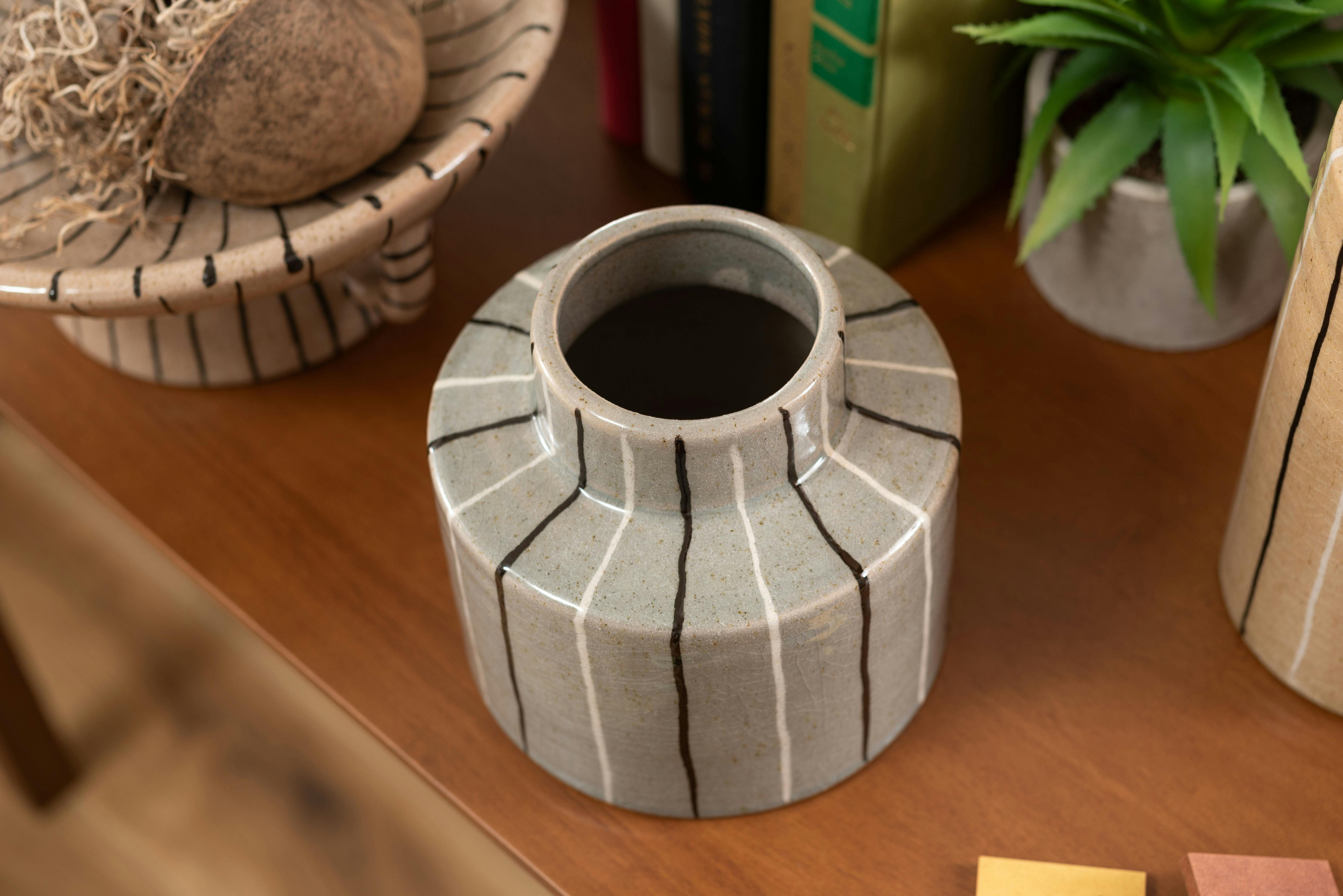 Room Essence フラワーベース W15×D15×H14 グレー 完成品 花瓶 花びん