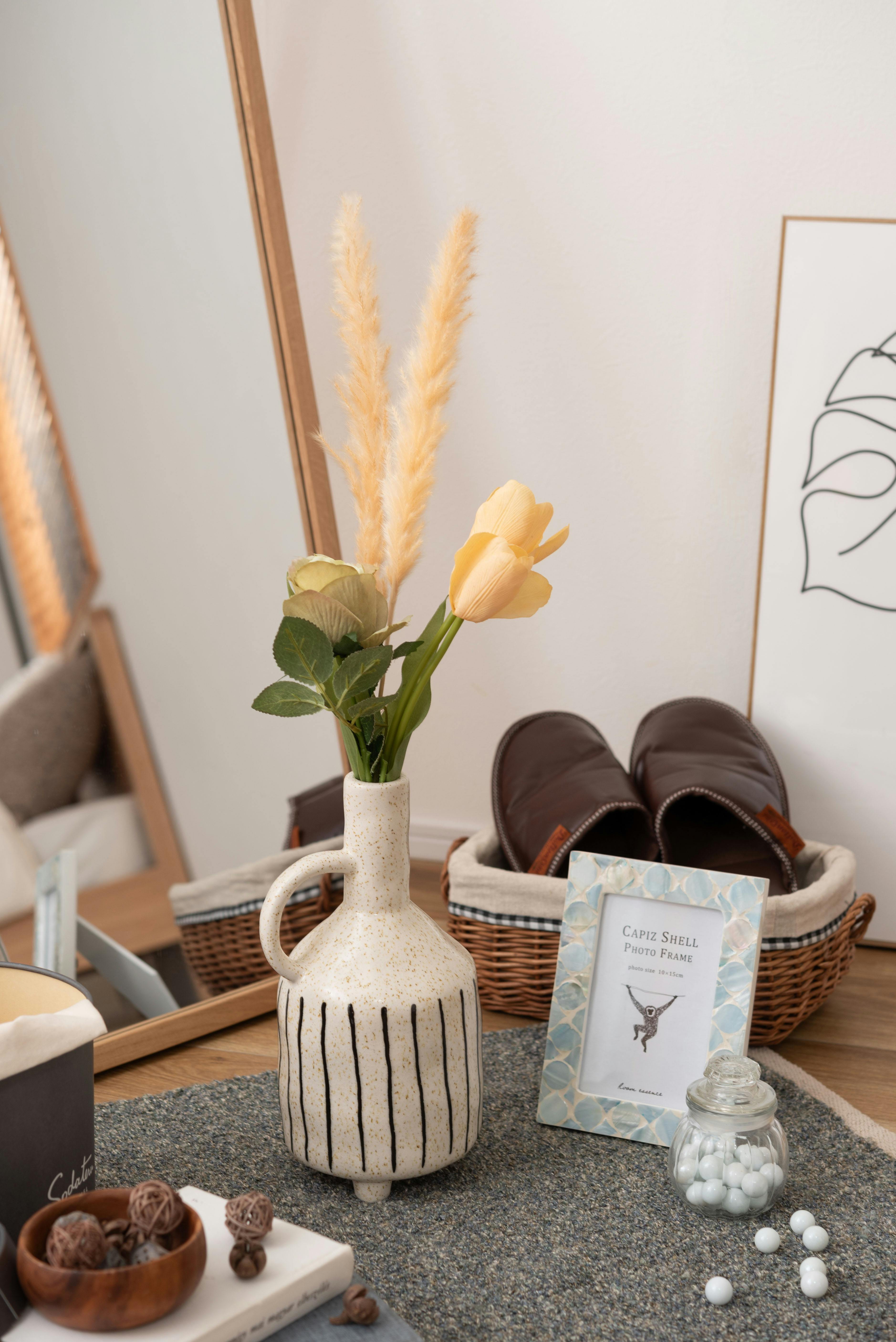 Room Essence フラワーベース W14.5×D13×H27.5 アイボリー 完成品 花瓶