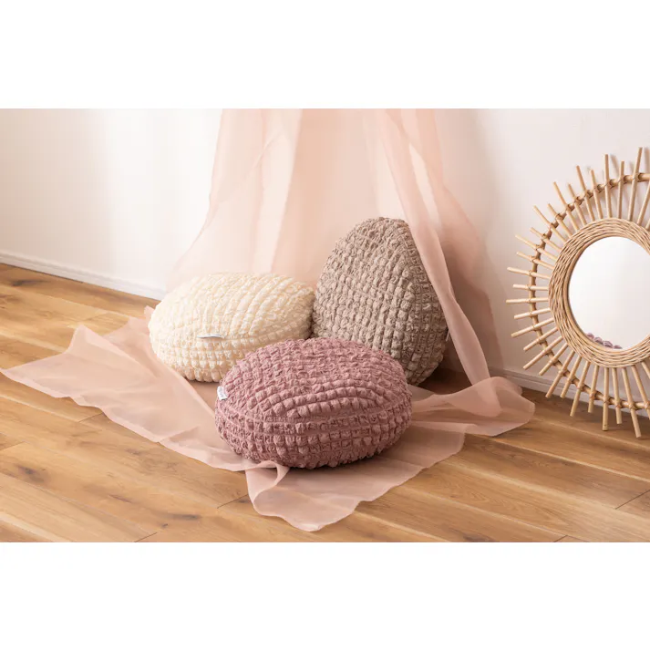 Room Essence 冷感ラウンドクッション 約W38×D38×H7 ピンク 完成品 接触冷感 ポップコーン生地 かわいい 韓国インテリア 北欧 もちもち 夏 ひんやり ニュアンスカラー くすみカラー ラウンド 丸型 丸 円形 ポコポコワッフル生地 GLK-202PK【別送品】