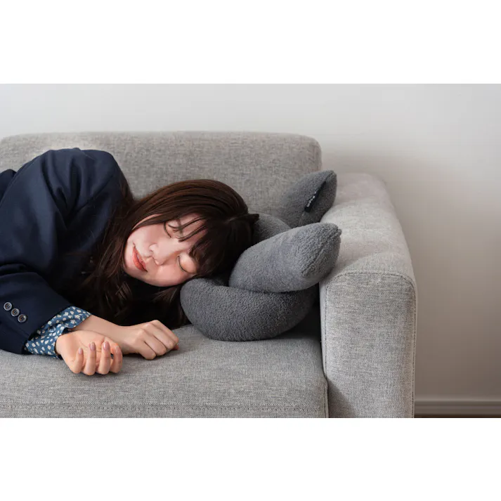 Room Essence もちもちロープクッション 約W60×D29.5×H21 ダークグレー 完成品 韓国 おしゃれ かわいい フロアクッション 結び目 ロープ インテリア 雑貨 北欧 柔らかい ベージュ GLK-211DGY【別送品】