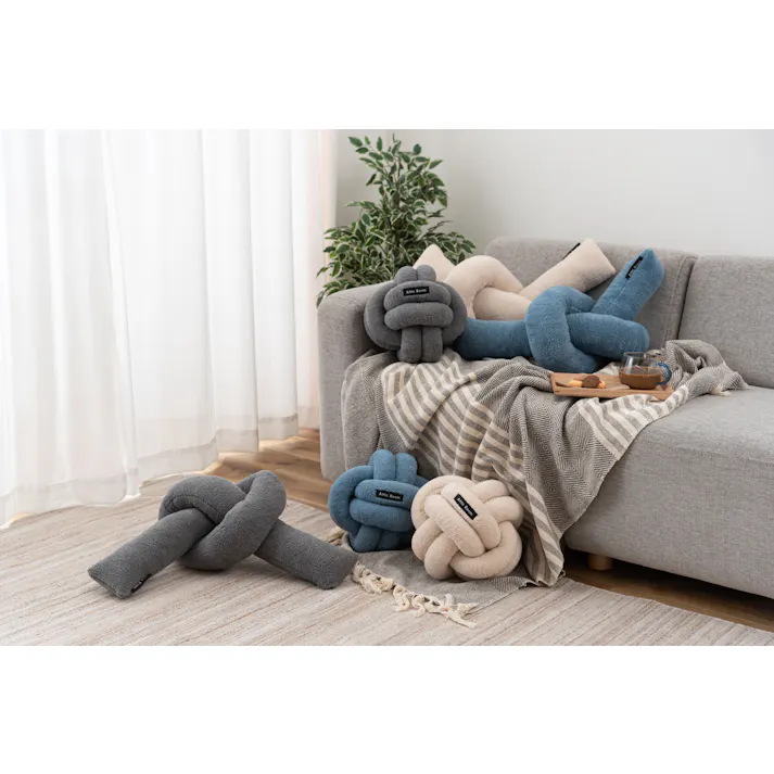 Room Essence もちもちボールクッション 約W25×D25×H25 ベージュ 完成品 韓国 おしゃれ かわいい フロアクッション 結び目 ロープ インテリア 雑貨 北欧 柔らかい ベージュ GLK-212BE【別送品】