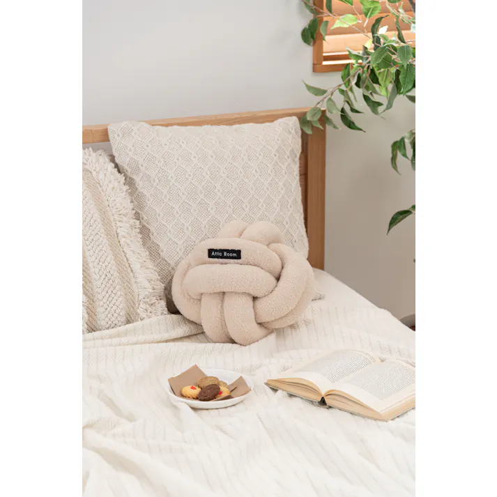 Room Essence もちもちボールクッション 約W25×D25×H25 ベージュ 完成品 韓国 おしゃれ かわいい フロアクッション 結び目 ロープ インテリア 雑貨 北欧 柔らかい ベージュ GLK-212BE【別送品】