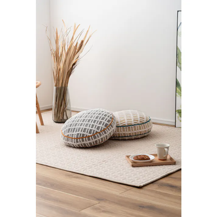 Room Essence ラウンドボアチェックークッション 約W34×D34×H16 グレー 完成品 クッション チェック柄 もこもこ ふんわり 可愛い 北欧風 くすみカラー シンプル ナチュラル もちもち ボア GLK-214GY【別送品】