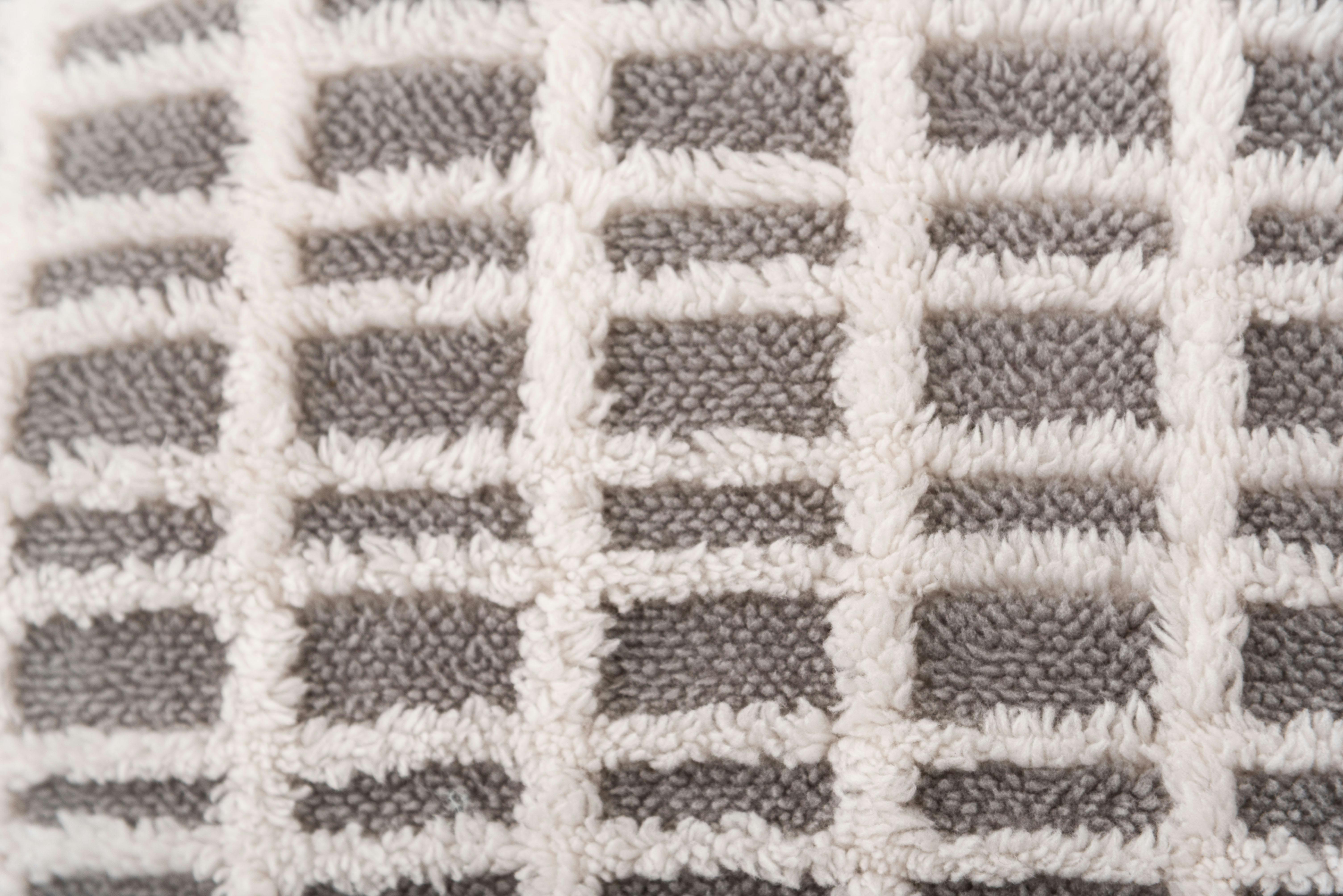 Room Essence ラウンドボアチェックークッション 約W34×D34×H16 グレー